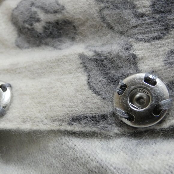 Vintage Angora Sweater Size 1 White Gray Beaded Sequins 3/4 Sleeves Soft Rare - Picture 8 of 9